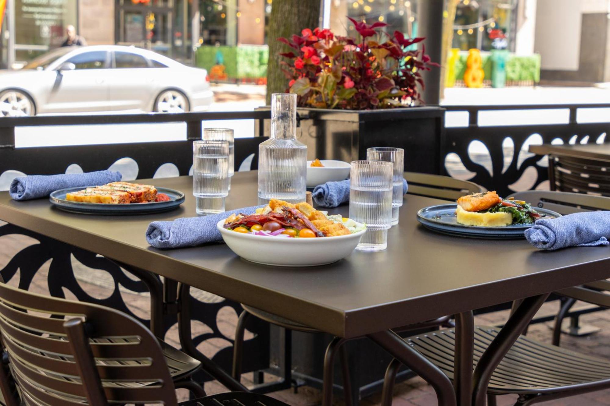 Crowne Plaza Cleveland At Playhouse Square By Ihg Hotel Exterior foto